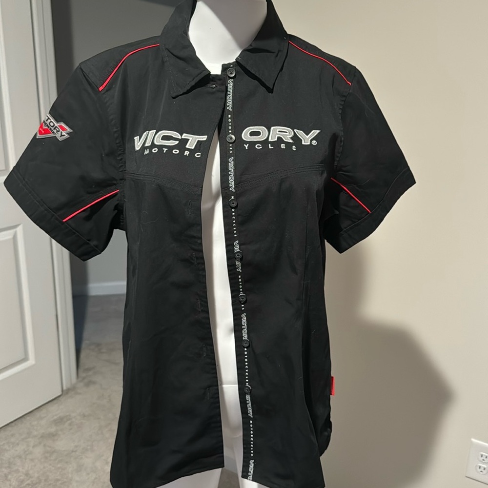 Women’s Victory biker button up shirt M